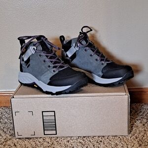 Teva Women's Grandview GTX Waterproof Hiking Boot Size 8